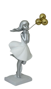 Фигура Девушка с надувными шариками, 24 см