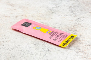 Шоколад для детей гречишный белый Mum of Six (Мам оф Сикс) банан & клубника 32 % какао ТМ Nature's own factory (Натур'с овн фактори)