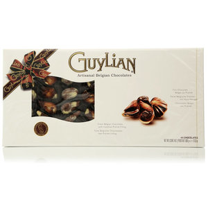Шоколадные конфеты морские ракушки из горького, молочного, белого шоколада с начинкой пралине ТМ Guylian (Гульян)