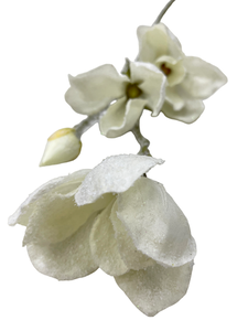 Ветка магнолии Christmasdelux заснеженная 85 см